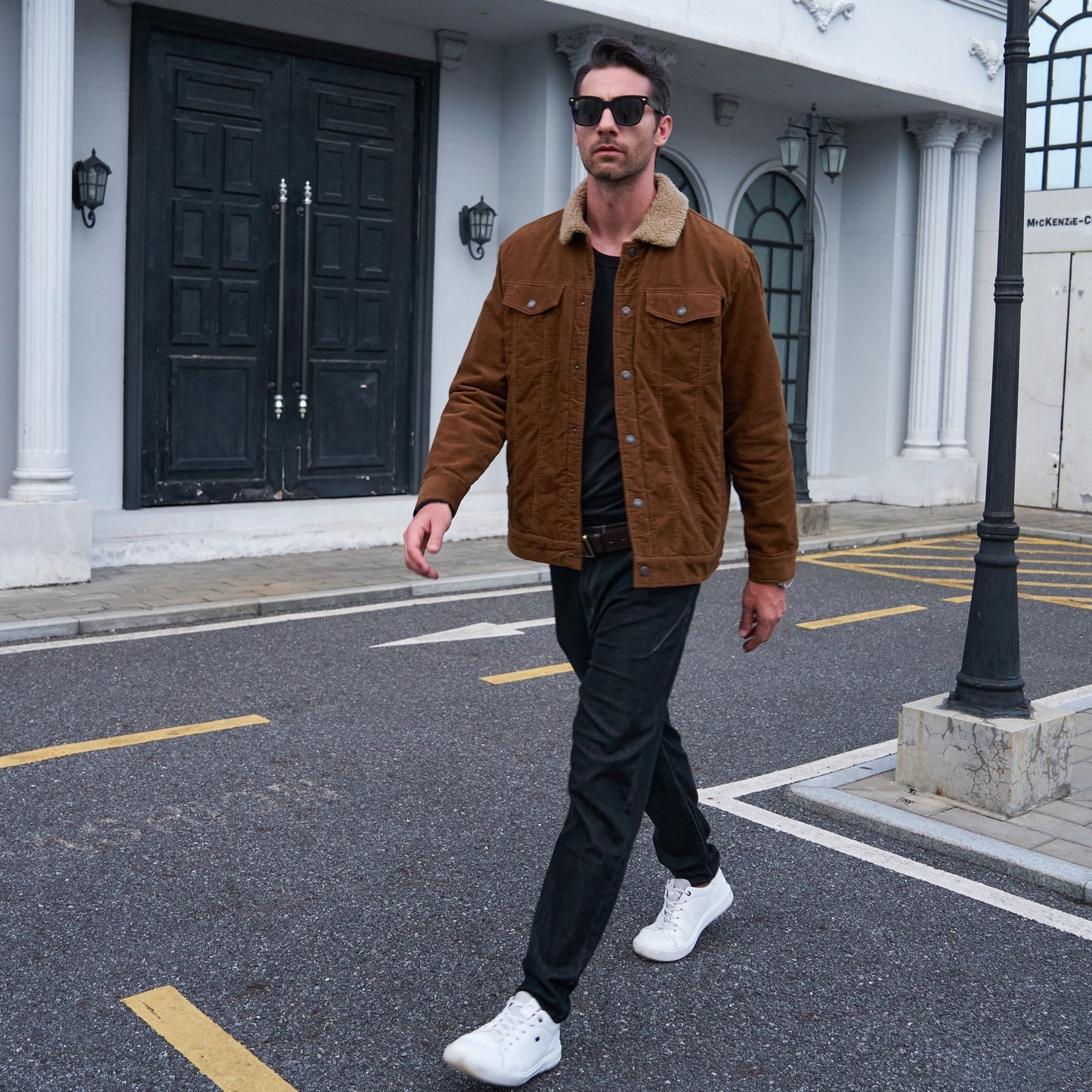 Men's Corduroy Jacket - Sherpa-Lined Winter Coat